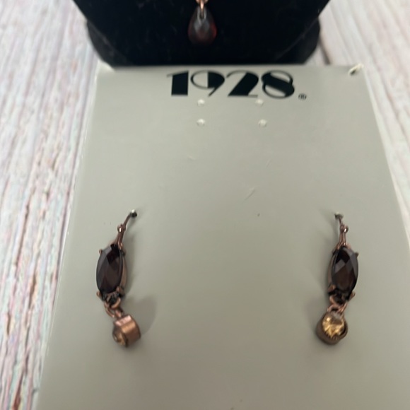 1928 Brown Beaded Necklace and Earrings set. NWT - Picture 3 of 7